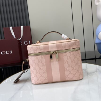 Gucci Medium Beauty Case Bag