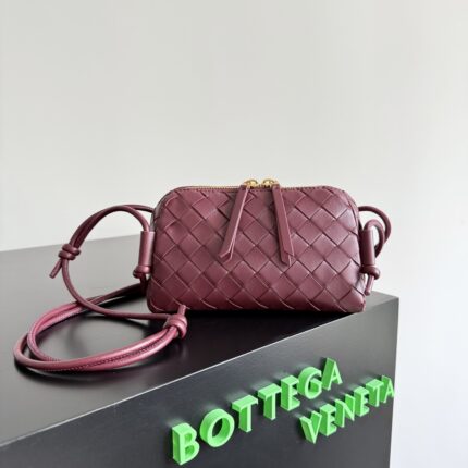BOTTEGA VENETA Intrecciato Concert Pouch