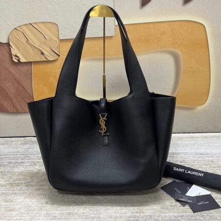 Saint Laurent LE 5 À 7 bea in grained leather