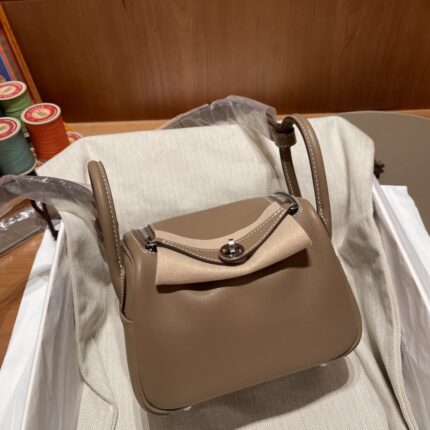 Hermès Mini Lindy Bag