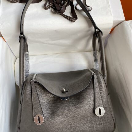 Hermès Lindy 26 Bag