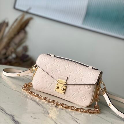 LV Pochette Métis East West Bag