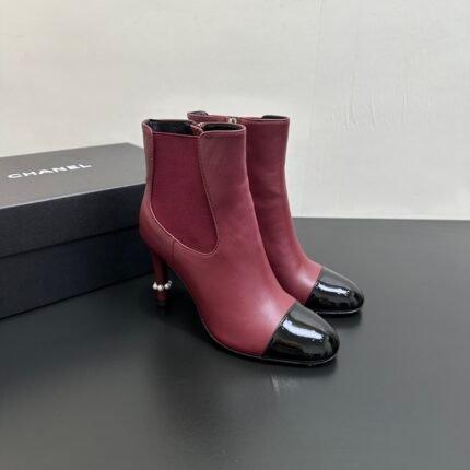 Chanel Pearl heel short boots