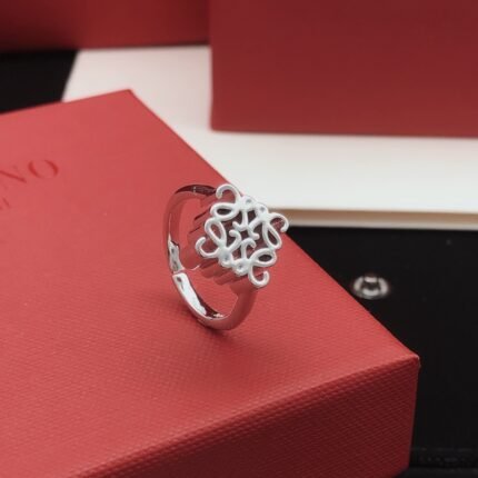 Loewe ring